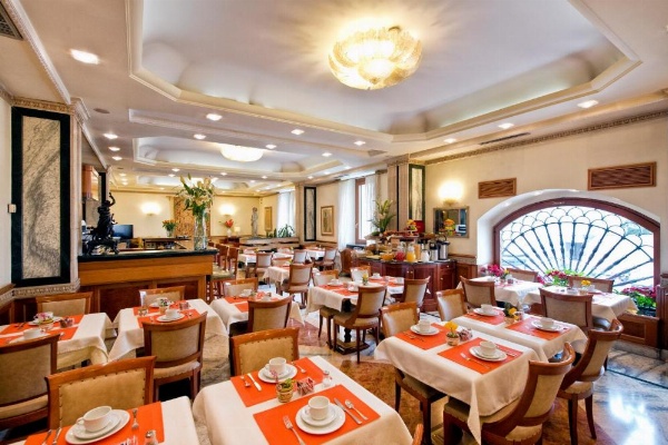 Hotel Giolli Nazionale image 9